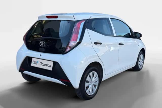 Toyota Aygo (2018) thumbnail 2