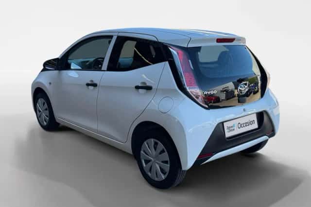 Toyota Aygo (2018) thumbnail 12