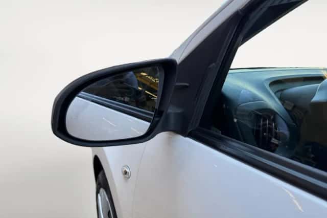 Toyota Aygo (2018) thumbnail 15