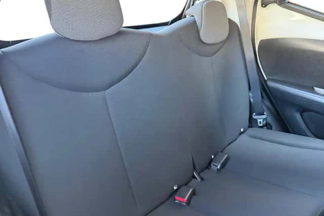 Toyota Aygo (2018) thumbnail 25