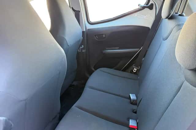 Toyota Aygo (2018) thumbnail 6
