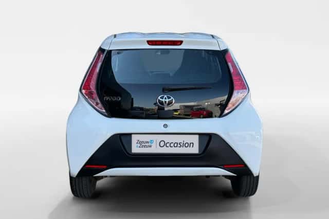 Toyota Aygo (2018) thumbnail 10