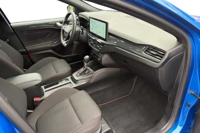 Ford Focus (2025) thumbnail 3
