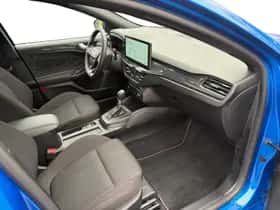 Ford Focus (2025) thumbnail 3