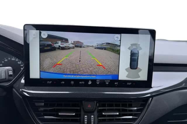Ford Focus (2023) thumbnail 11