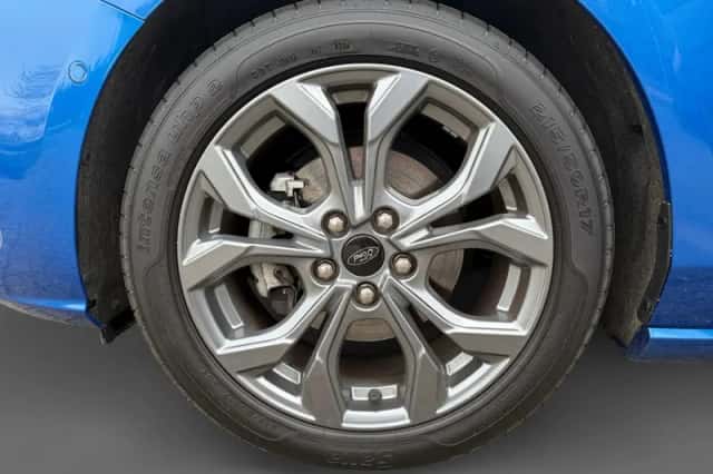 Ford Focus (2023) thumbnail 16