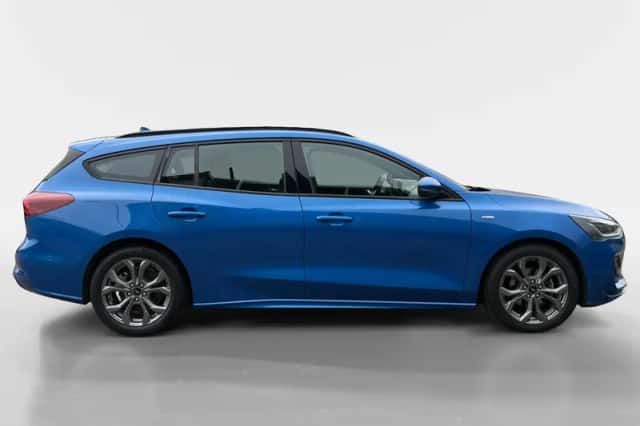 Ford Focus (2023) thumbnail 4