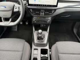 Ford Focus (2023) thumbnail 8