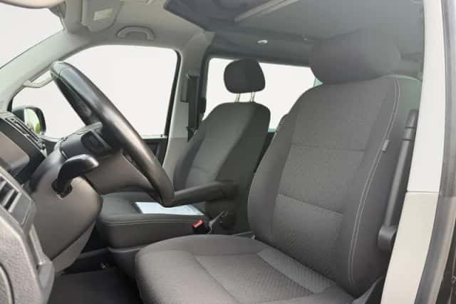 Volkswagen California (2016) thumbnail 16