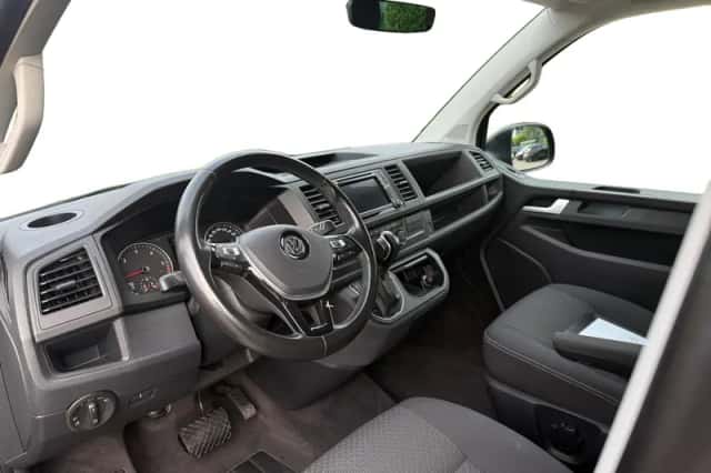 Volkswagen California (2016) thumbnail 27