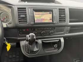 Volkswagen California (2016) thumbnail 32