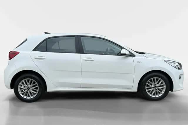 Kia Rio (2020) thumbnail 4