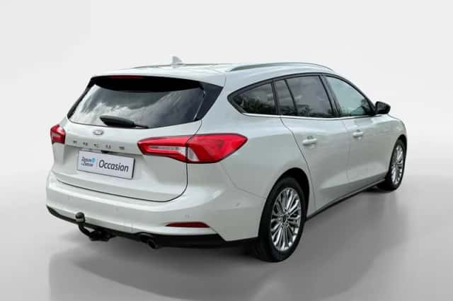 Ford Focus (2020) thumbnail 2