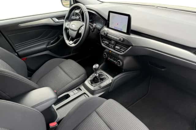 Ford Focus (2020) thumbnail 3