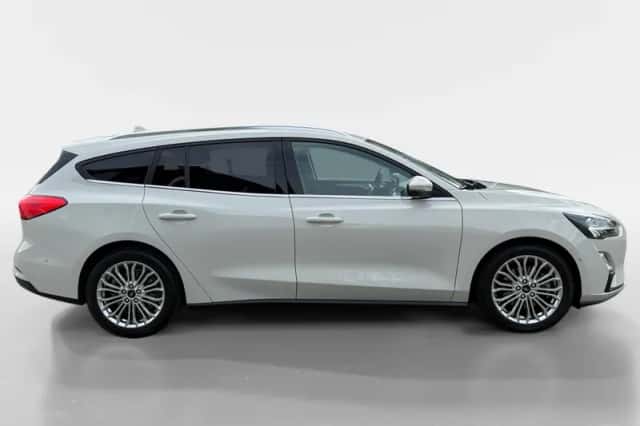 Ford Focus (2020) thumbnail 4