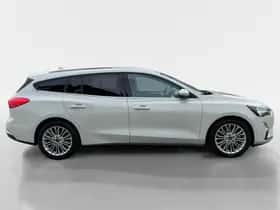 Ford Focus (2020) thumbnail 4