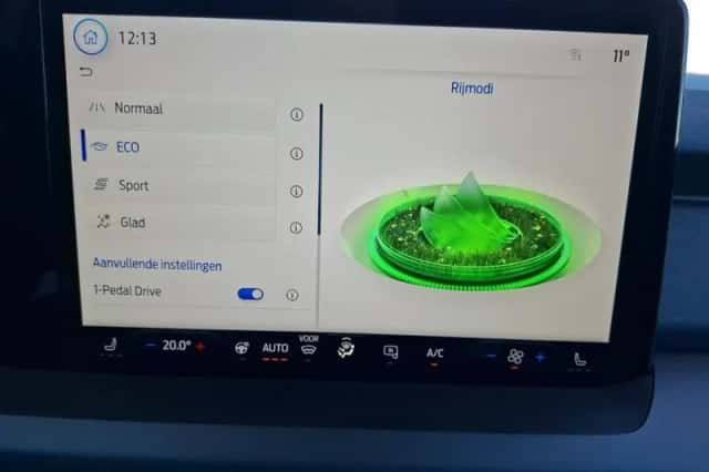 Ford E-Transit Courier (2025) thumbnail 26