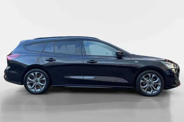 Ford Focus (2023) thumbnail 12