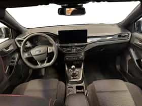 Ford Focus (2023) thumbnail 22