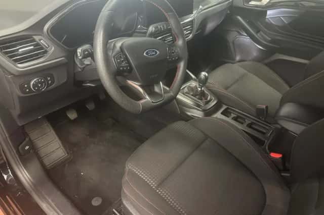 Ford Focus (2023) thumbnail 7
