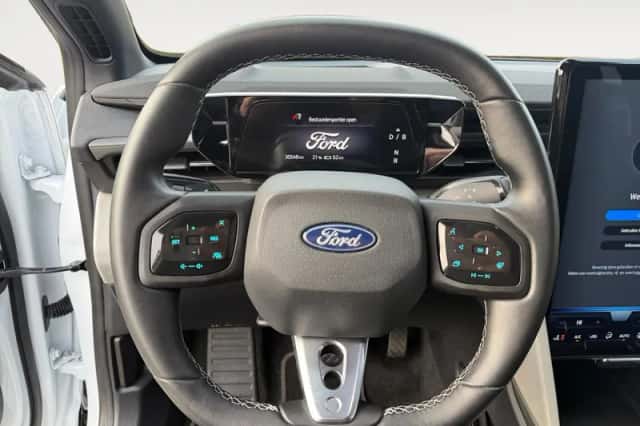 Ford Capri (2024) thumbnail 17