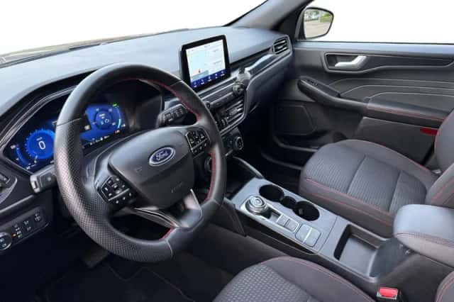 Ford Kuga (2023) thumbnail 21