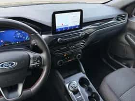 Ford Kuga (2023) thumbnail 26