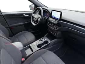Ford Kuga (2023) thumbnail 6