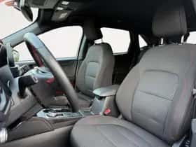 Ford Kuga (2023) thumbnail 8
