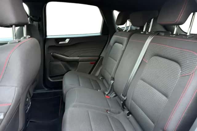 Ford Kuga (2023) thumbnail 9