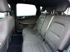 Ford Kuga (2023) thumbnail 9