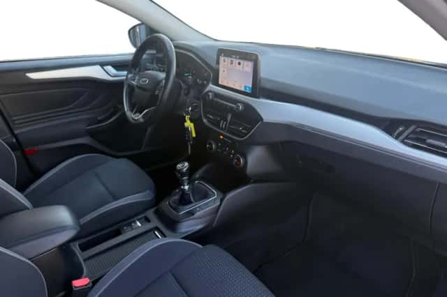 Ford Focus (2019) thumbnail 3