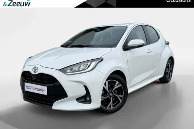 Toyota Yaris (2024) thumbnail 1