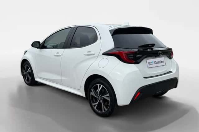 Toyota Yaris (2024) thumbnail 12