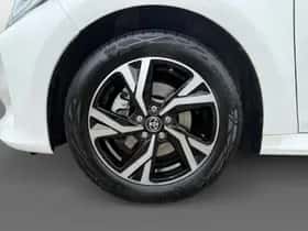 Toyota Yaris (2024) thumbnail 16