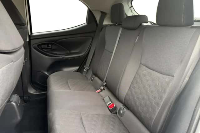Toyota Yaris (2024) thumbnail 6
