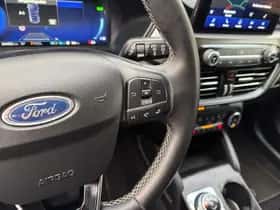 Ford Kuga (2022) thumbnail 21