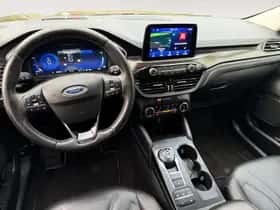 Ford Kuga (2022) thumbnail 23