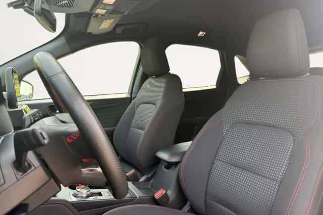 Ford Kuga (2023) thumbnail 5