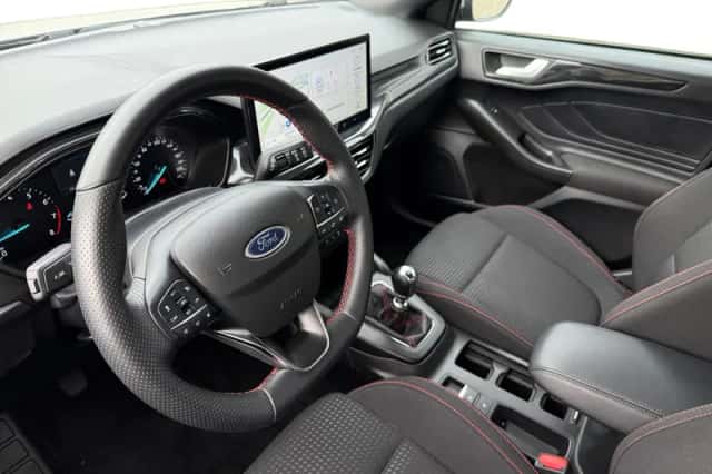 Ford Focus (2023) thumbnail 19