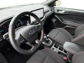 Ford Focus (2023) thumbnail 19