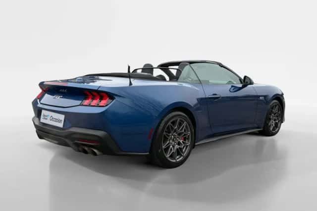 Ford Mustang (2025) thumbnail 2