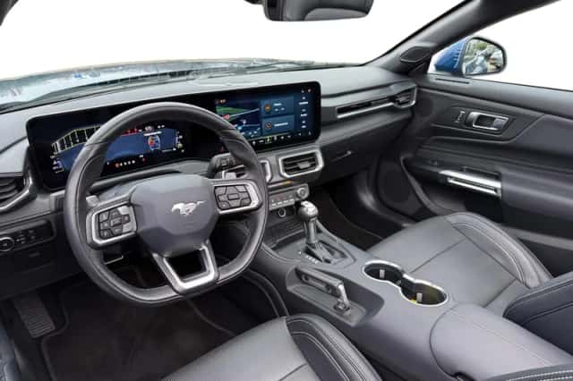 Ford Mustang (2025) thumbnail 17