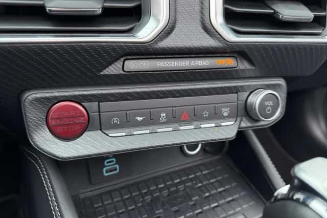 Ford Mustang (2025) thumbnail 32