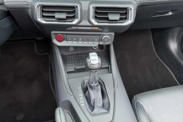Ford Mustang (2025) thumbnail 8