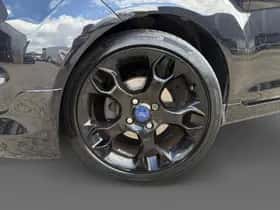 Ford Fiesta (2012) thumbnail 17