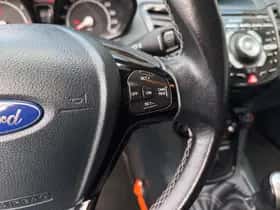 Ford Fiesta (2012) thumbnail 22