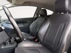 Ford Fiesta (2012) thumbnail 5