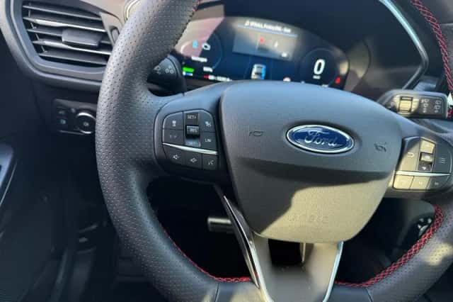 Ford Kuga (2025) thumbnail 12