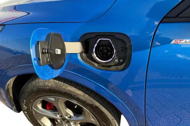 Ford Kuga (2025) thumbnail 23